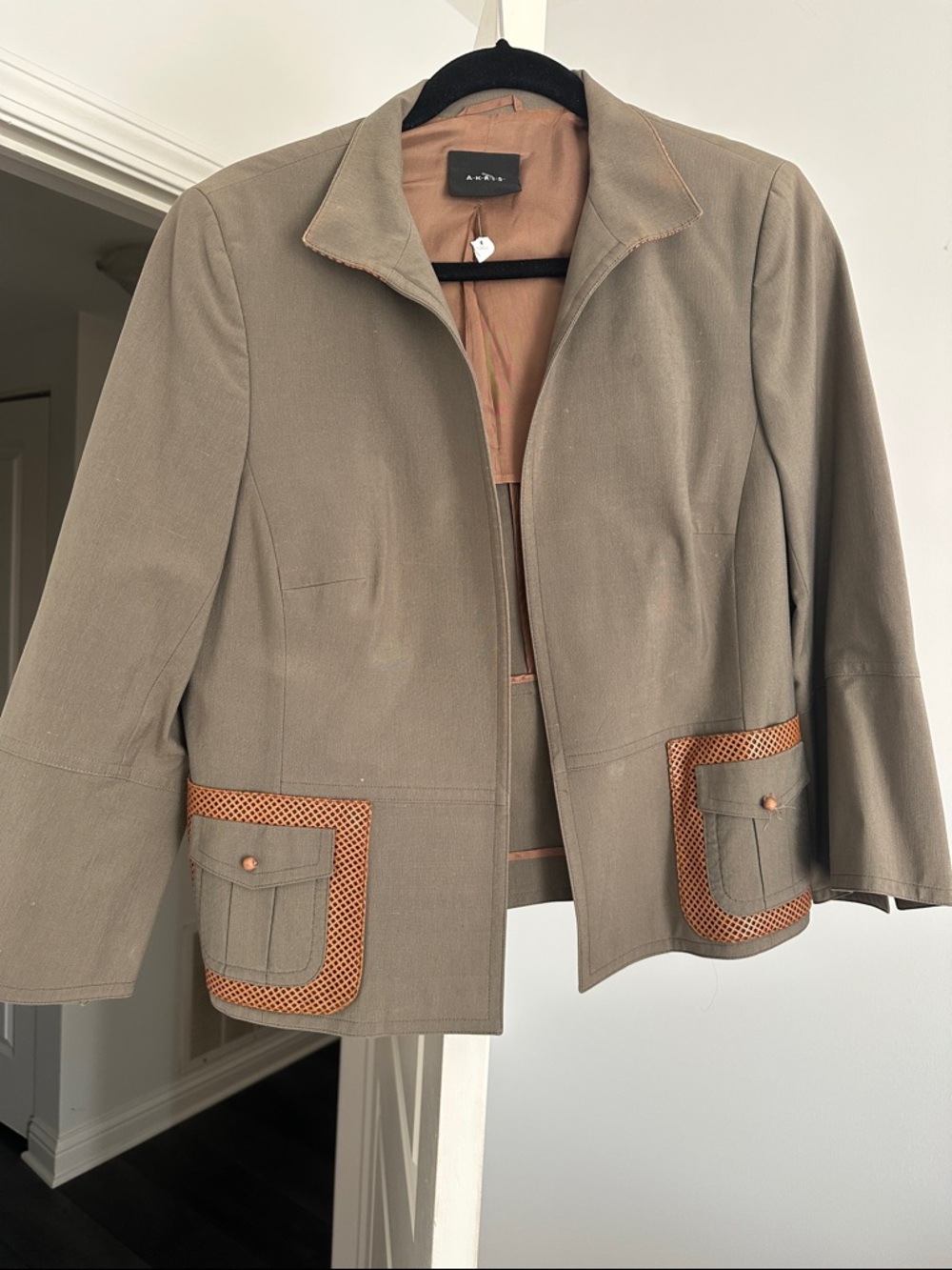Akris Taupe Cropped Blazer with Tan Trim